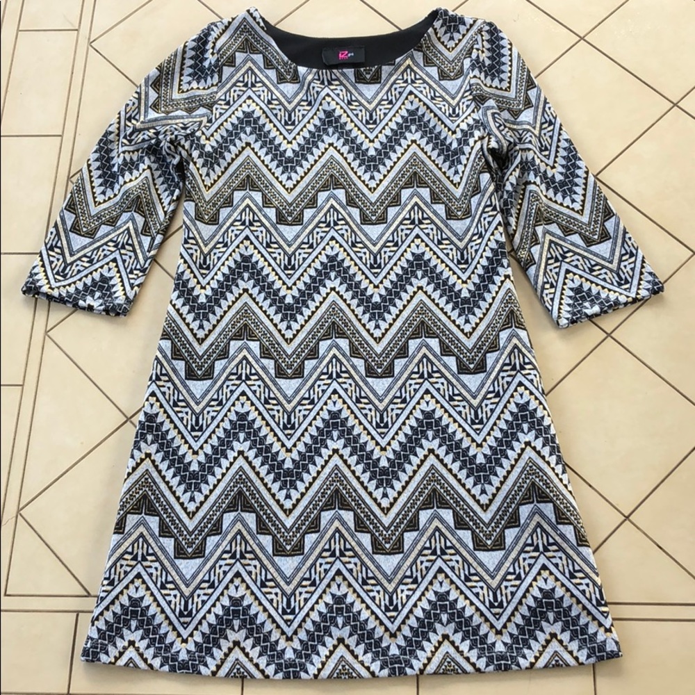 Girls Aztec Geometric Metallic 3/4 Sleeve Dress